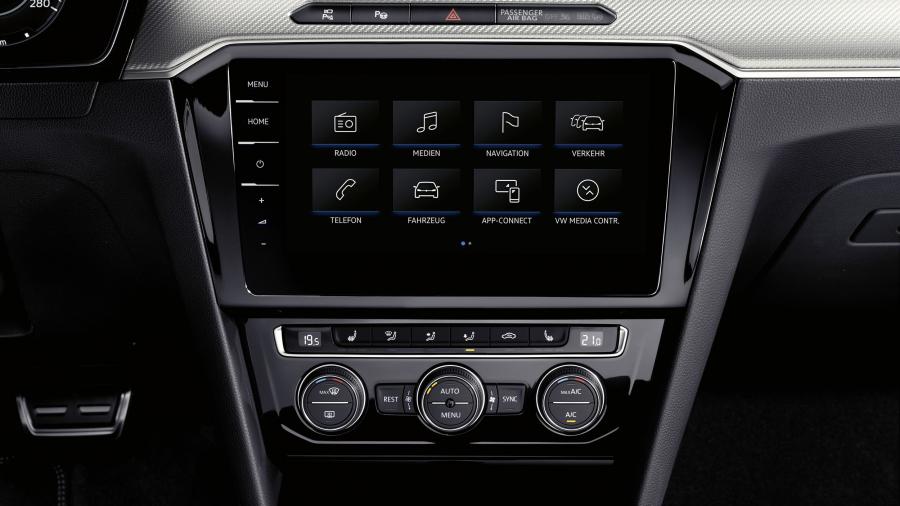 Детали интерьера Volkswagen Arteon R-Line 2017 года  (WW) (фото 61 из 70)